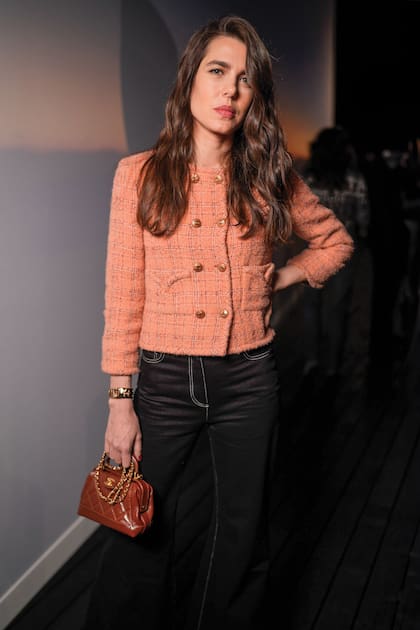 Charlotte, en el desfile de Chanel, la firma de la cual es embajadora, el martes 5, en la capital francesa. No hizo declaraciones sobre los rumores de separación de su marido, Dimitri Rassam, ni sobre su supuesta nueva relación con Mathieu.