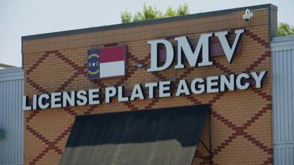 Charlotte es la peor ciudad en Carolina del Norte para hacer trámites en el DMV | Fuente: YouTube