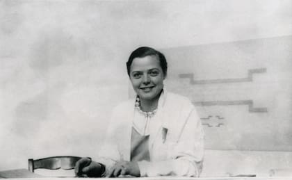 Charlotte Perriand, ca. 1929© Archives Charlotte Perriand, Parisphoto: Norman Rice