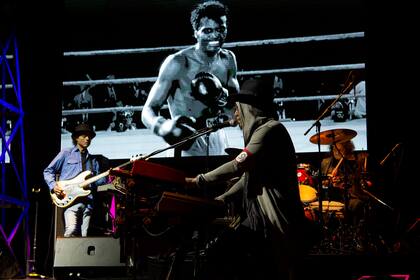 Charly García brindó un show breve pero deslumbrante en el Gran Rex