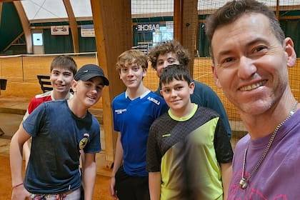 Charpentier vive en Italia desde hace 25 años y gestiona la escuela de tenis (para niños y adultos) del Circolo Tennis Giussano