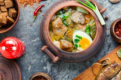 Charquicán con huevo, El plato que alimentó al ejército y se convirtió en “las balas del General”