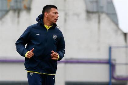 Chávez, en duda para el superclásico