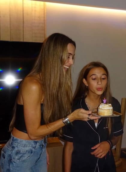 Chechu Bonelli compartió imágenes del cumpleaños de su primogénita (Foto: Instagram @chechubonelli)