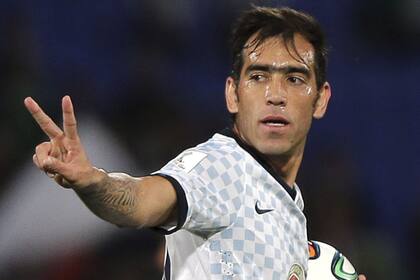 Chelito hizo dos en la goleada de Monterrey