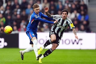 Chelsea se recupera y empata 2-2 ante Newcastle en la Liga Premier