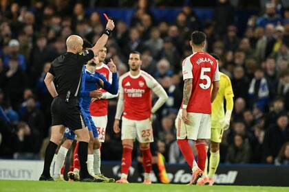 Chelsea vs. Arsenal: el brutal planchazo de Caicedo que le valió una expulsión del partido de la Premier League