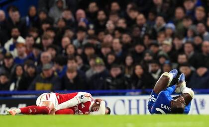 Chelsea vs. Arsenal: el brutal planchazo de Caicedo que le valió una expulsión del partido de la Premier League
