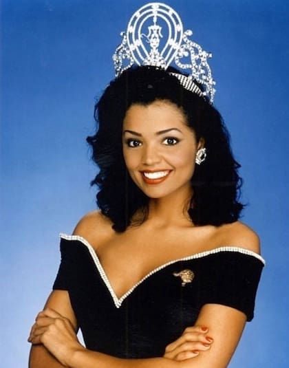 Chelsi Smith ganó Miss Universo en 1995 (Facebook/UniversalBeautyContest)