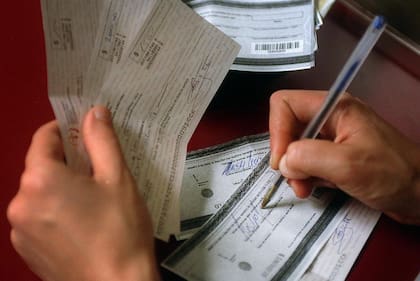 Cheques sin fondos: claves para esquivar la trampa financiera de la cuarentena