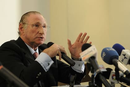 Cherquis Bialo, en su época de vocero de AFA