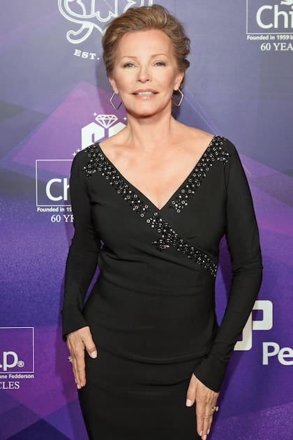 Cheryl Ladd, a quien también le diagnosticaron un cáncer en 1987, posa en un evento en Arizona, en 2019. La actriz incursionó en la música y en la literatura infantil