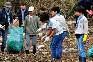 Custodios: limpian la costa para cuidar un pulmón verde en Vicente López