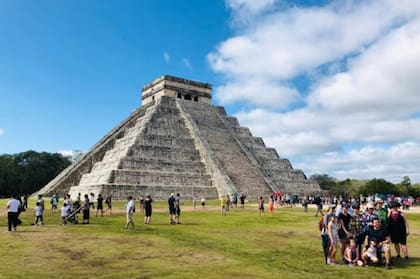 Chichén Itzá y sus icónicas pirámides es uno polo de atracción turística de Yucatán.