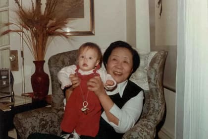 Chien-Shiung Wu junto a su nieta Jada