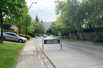 "Acá no vas a ver barricadas o saqueos", dice Felipe Álvarez, que trabaja en Lo Barnechea