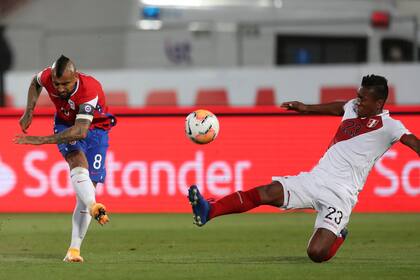 Chile derrotó a Perú por 2 a 0 en el duelo de la primera ronda de las eliminatorias