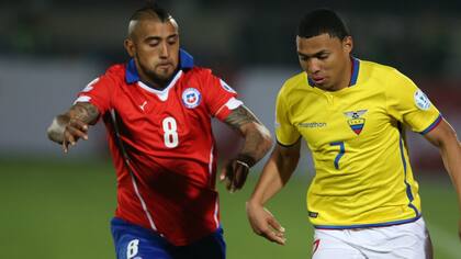 Chile y Ecuador afrontan un duelo decisivo