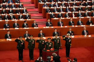 China destituye a 19 diputados, incluidos nueve militares, antes de su congreso anual
