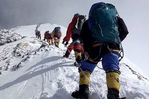 Coronavirus: China suspende expediciones al Everest para evitar contagios