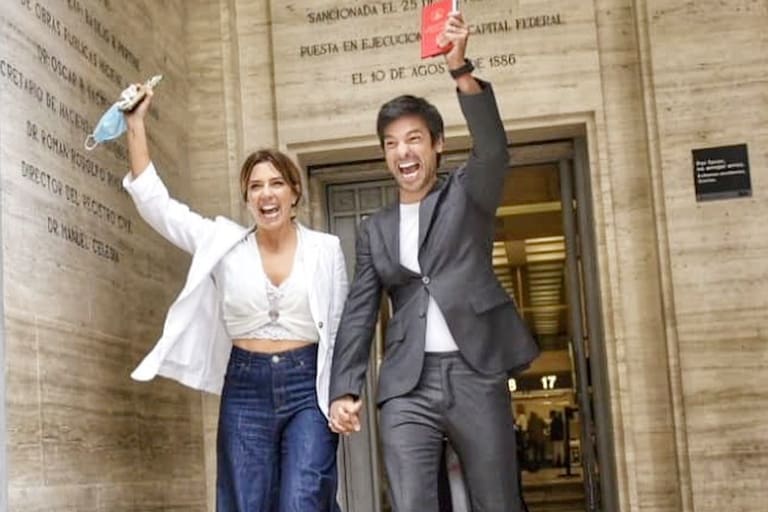 Adidas chino leunis biografia Clearance