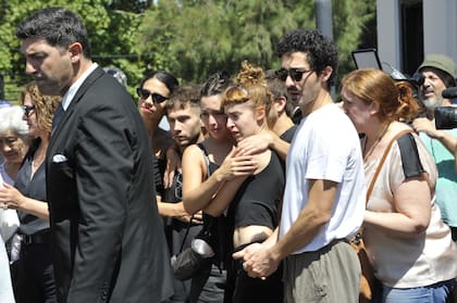 Chino y Clara Darín se dispusieron a acompañar a sus primos Antonia y Fausto en este difícil momento