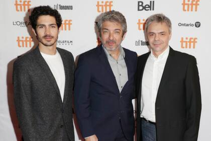 Chino y Ricardo Darín y el director Sebastián Borenzstein en el festival de Toronto 2019, presentando La odisea de los giles