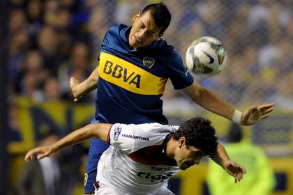 Chiqui Pérez se quedó con la titularidad en la defensa de Boca