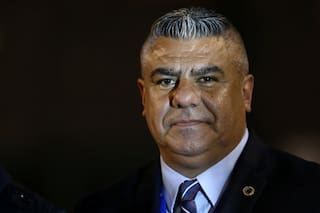 Tras las desprolijidades en los juveniles, Tapia impulsa cambios de fondo