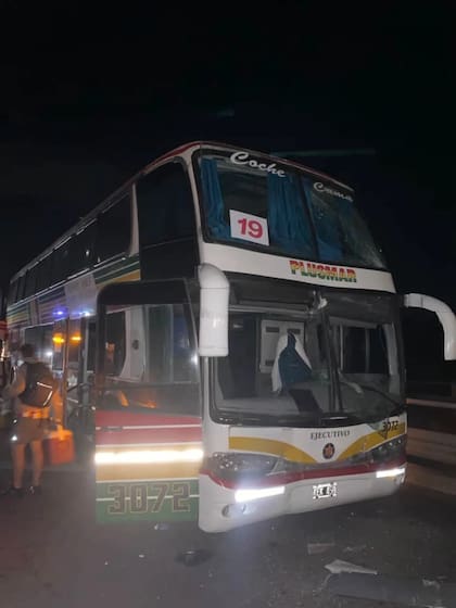 Chocaron tres micros en la ruta 8