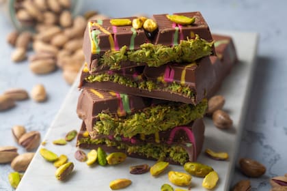 Chocolate estilo Dubái con relleno de pistacho y kadaif