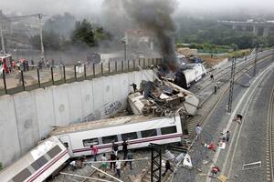 Choque de trenes en España: imágenes y videos de la tragedia.