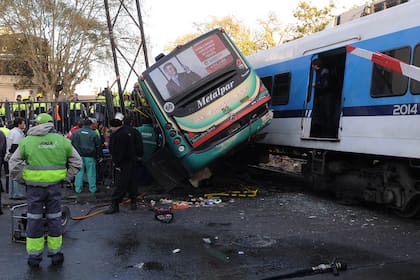 Un choque entre dos trenes y un colectivo el año pasado, en Flores, dejó siete muertos y más de 120 heridos