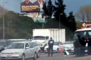 Choque múltiple en Panamericana a la altura de San Isidro: al menos dos heridos