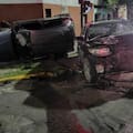 Cruzó en rojo, atropelló a una familia y embistió una camioneta
