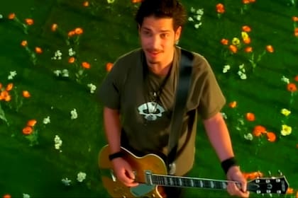 Chris Cornell en el video de Black Hole Sun