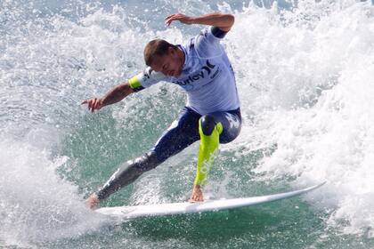 Tras una pelea afuera de un bar en Australia, falleció Chris Davidson, una leyenda del surf internacional