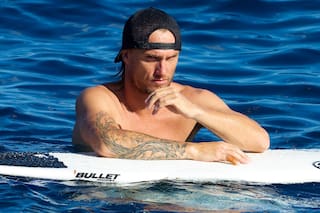 Tras una pelea afuera de un bar, murió Chris Davidson, leyenda del surf mundial