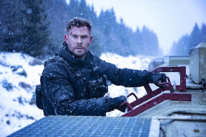 Chris Hemsworth, en una escena de Misión de rescate 2