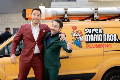 Chris Pratt y Charlie Day asisten a la proyección especial de "The Super Mario Bros." de Universal Pictures en el cine Regal LA Live, en 2023 en Los Ángeles, California
