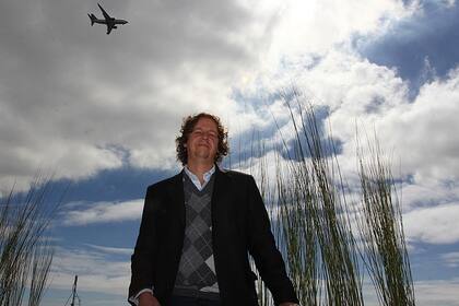 El candidato a diputado del Frente de Izquierda cree que el millón de votos de las PASO es el piso que conseguirán en octubre