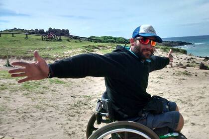 Christian Couyoumdjian ayuda desde su consultora All The Way Adaptative Travel a otras personas con discapacidad
