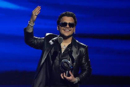 Christian Nodal tiene algunas nominaciones a los Latin Grammy 2022