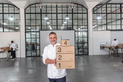 Christian Petersen en su local (Foto: Instagram/@chrispetersenok)