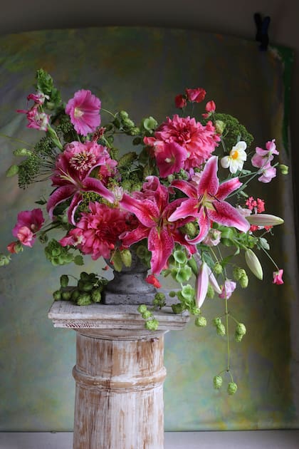 Christin tiene una sensibilidad única para transformar flores en poesía visual