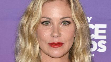 Christina Applegate tomó una valiente decisión para preservar su salud