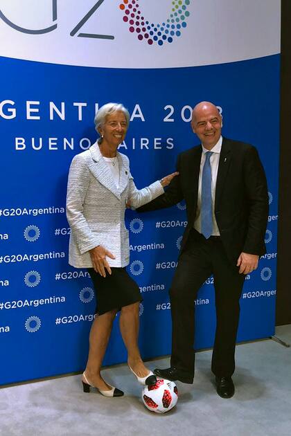 Christine Lagarde y Gianni Infantino