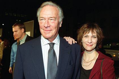 Christopher Plummer junto a su hija, en el estreno del film El Informante, en 1999