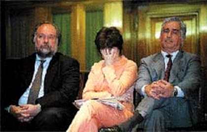Chrystian Colombo, Patricia Bullrich y Carlos Bastos, en el Banco Nación