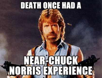 Chuck Norris fue el protagonista de algunos de los mejores memes de las redes